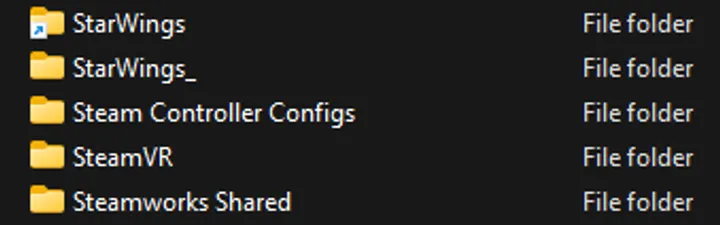 エクスプローラー上で StarWings シンボリックリンクと StarWings_ が並んでいる様子